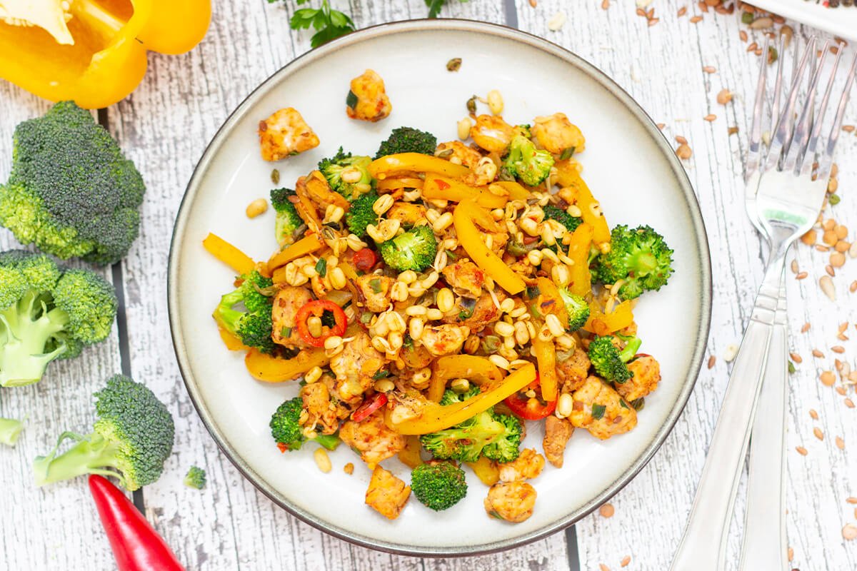 Vegane Tempeh-Pfanne - VitalBodyPLUS.de