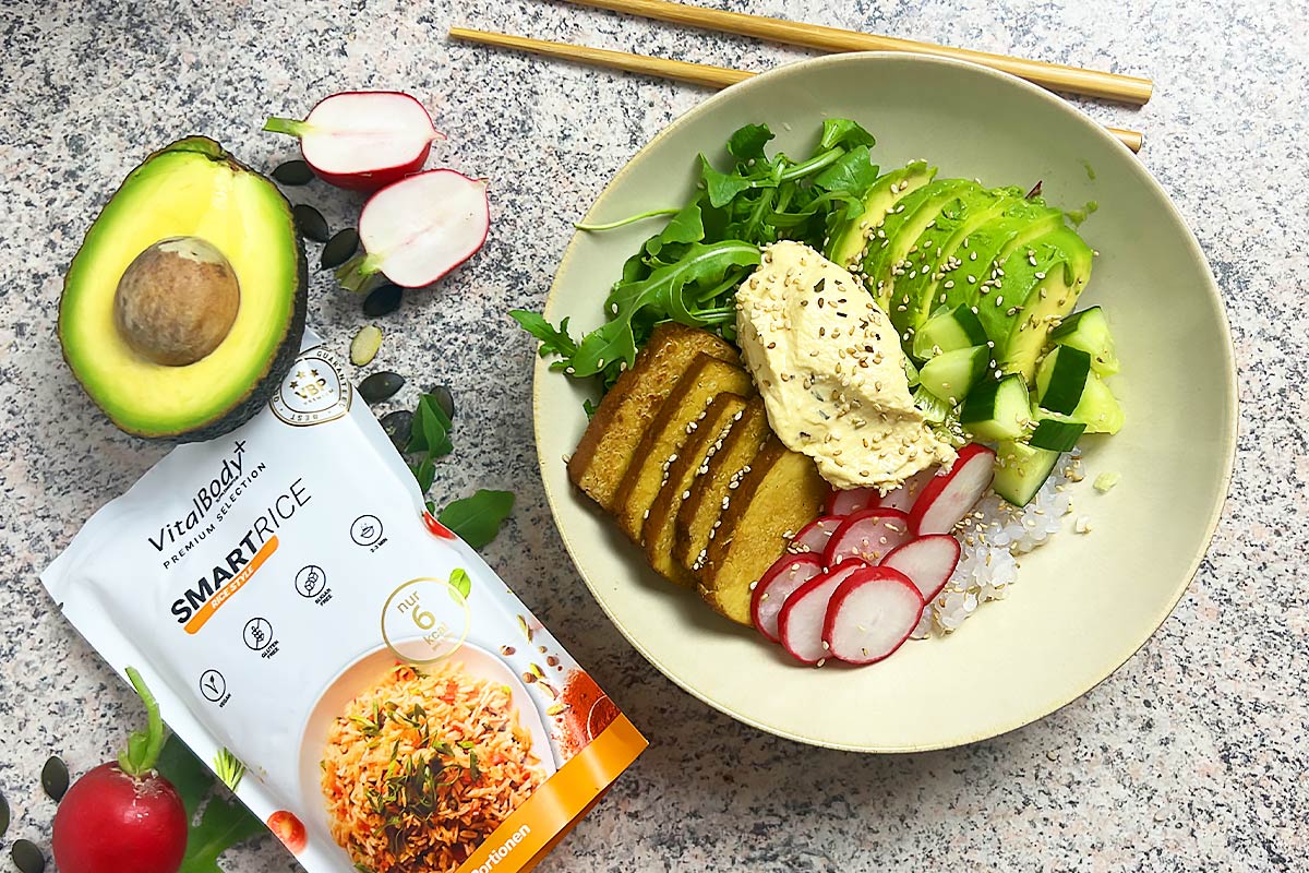Belebende SmartRice Veggie-Bowl - VitalBodyPLUS.de