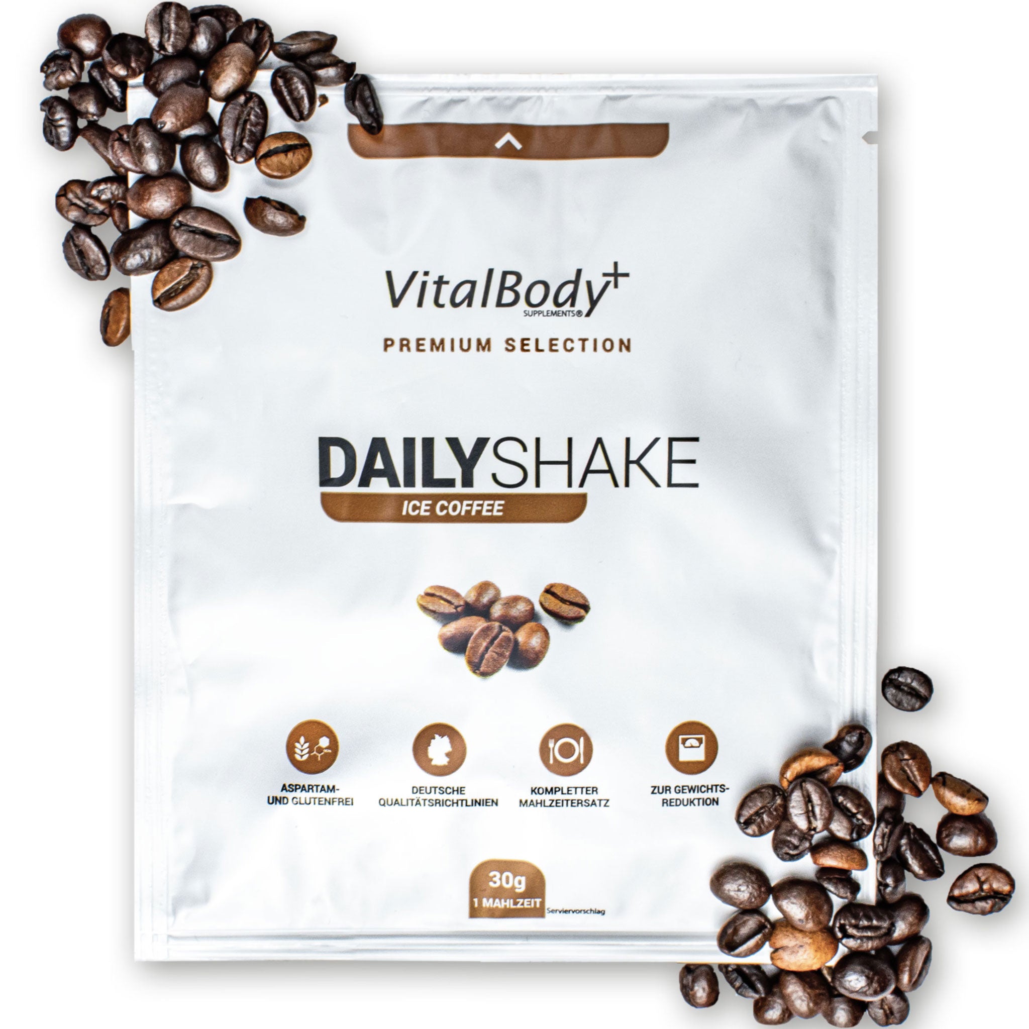 DailyShake To Go Pack Ice Coffee mit Kaffeebohnen bestreut auf weißem Hintergrund