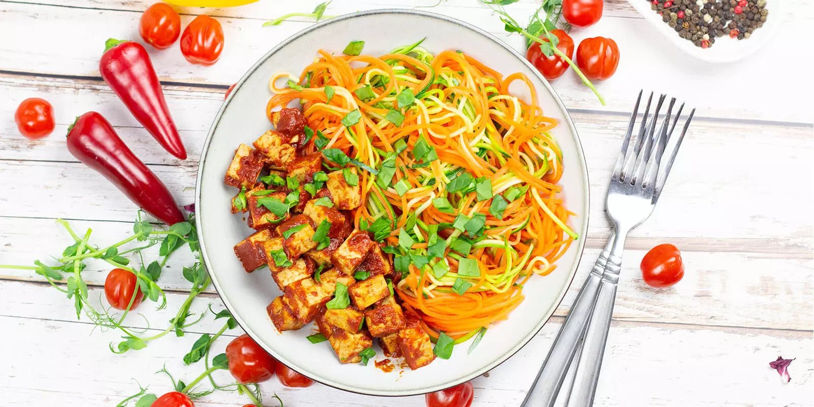 Gemüsenudeln mit Tofu - VitalBodyPLUS.de