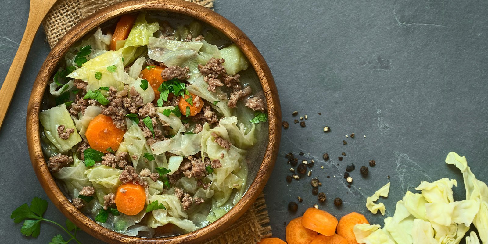 Leckere Kohlsuppe mit Hackfleisch - VitalBodyPLUS.de