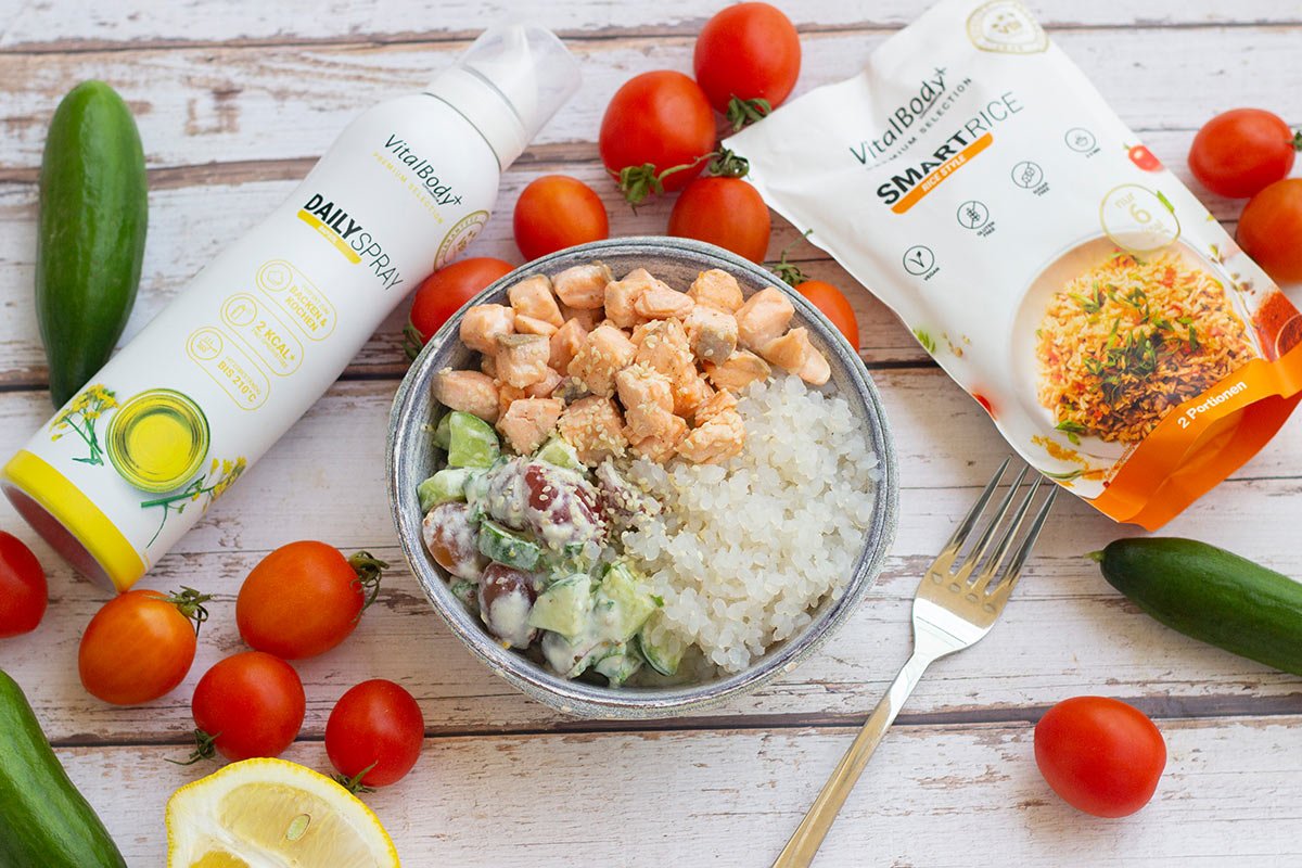 Lachs-Bowl mit SmartRice - VitalBodyPLUS.de