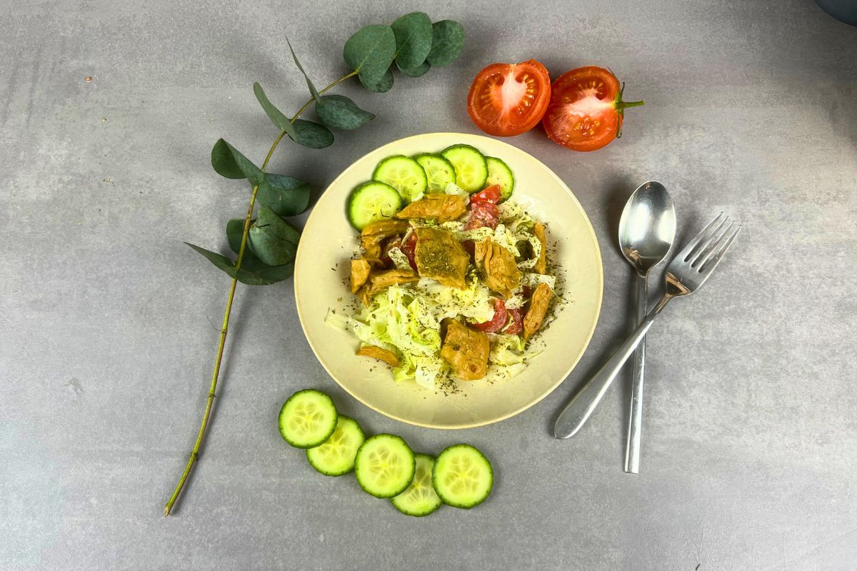 Frischer Caesar Salad - VitalBodyPLUS.de