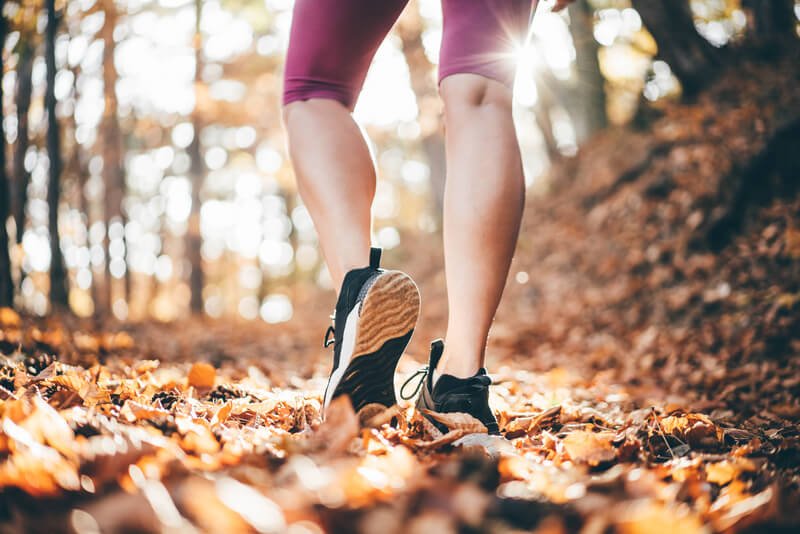 Sport im Herbst: Das sind die Vorzüge! - VitalBodyPLUS.de